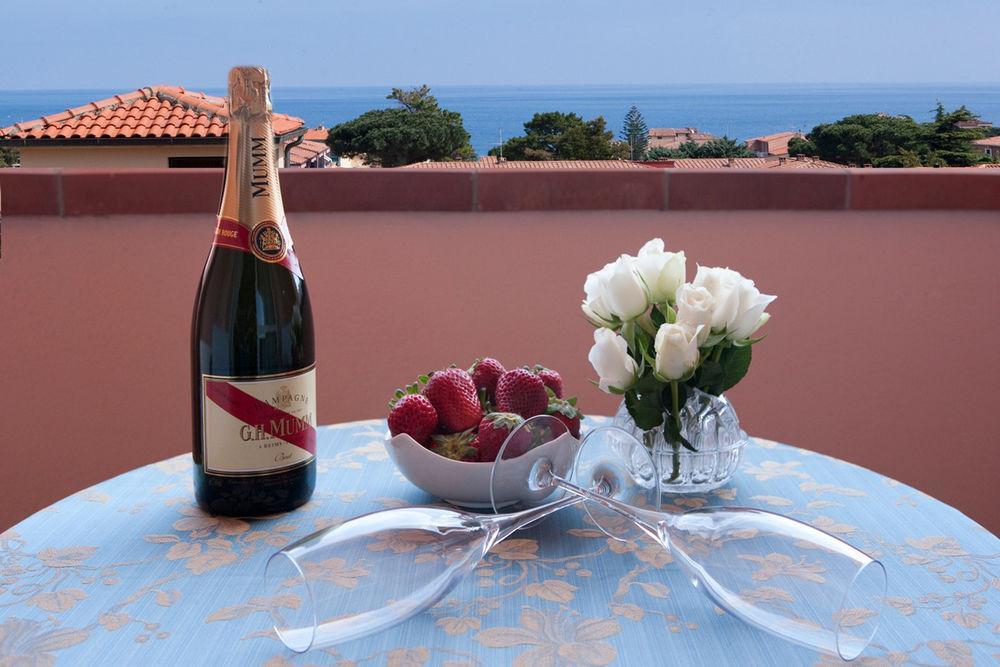 Swiss International Hotel Elba - Il Magnifico Marciana Marina  Exterior photo